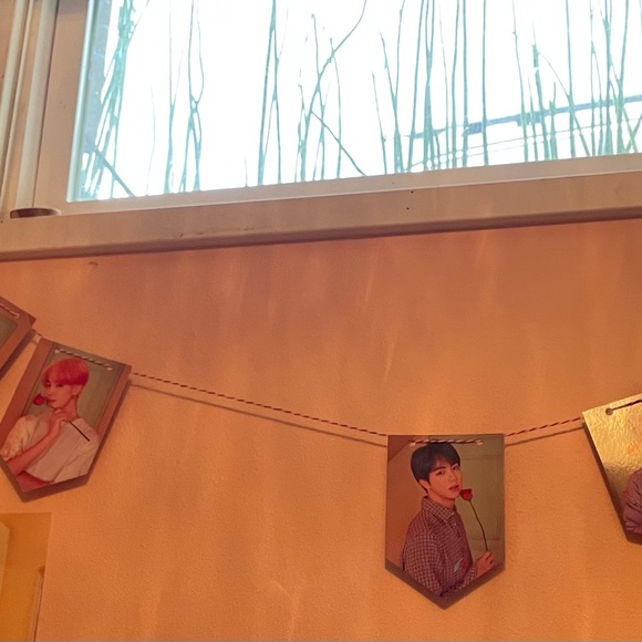 BTS Poster Set - Picture 13 of 16